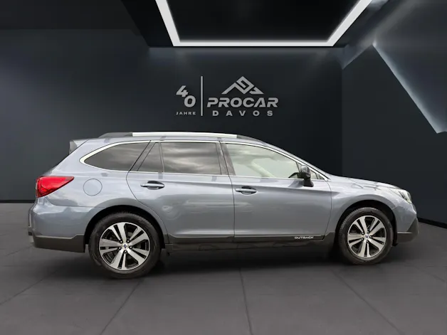 Subaru Outback 2.5i Luxury