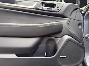 Subaru Outback 2.5i Luxury