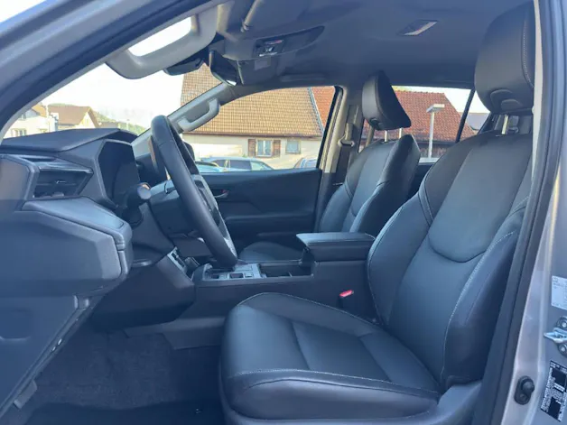 Toyota Hilux Double Cab.-Pick-up 2.8 D-4D MHEV 204 Style