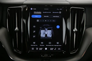 image du véhicule VOLVO XC60 2.0 B4 MH Plus Dark AWD