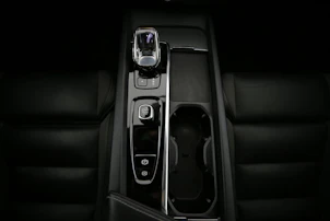 image du véhicule VOLVO XC60 2.0 B4 MH Plus Dark AWD