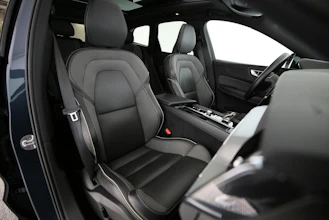 https://vehicle.imgix.net/4431732/e8d33517-57ae-4809-a8bc-a556eacd1e8b.jpg