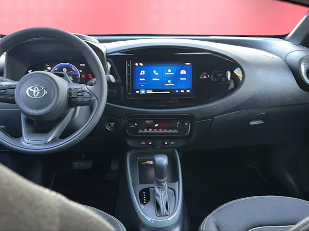 Toyota Aygo X 1.5 VVT-i HSD Trend