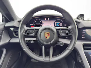 Porsche Taycan Cross Turismo 4
