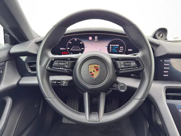Porsche Taycan Cross Turismo 4
