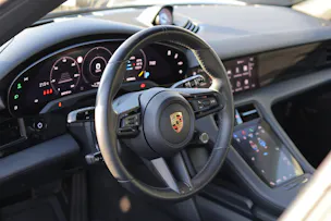Porsche Taycan Cross Turismo 4