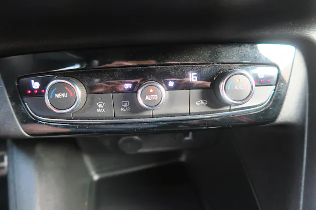 Opel Corsa 1.2 T Edition