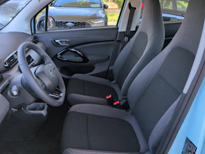 https://vehicle.imgix.net/4431778/7deea169-fd00-4385-a325-ad1bf53fa865.jpg