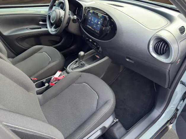 Toyota Aygo X 1.5 VVT-i HSD Trend