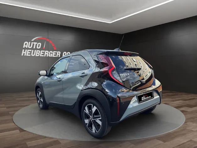 Toyota Aygo X 1.5 VVT-i HSD Trend