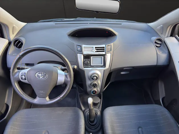 Toyota Yaris 1.3i Linea Luna