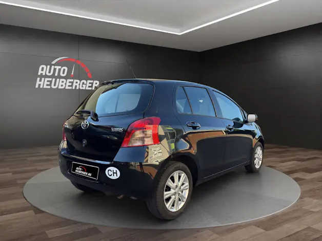 Toyota Yaris 1.3i Linea Luna