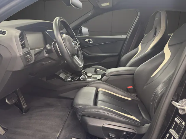 BMW M135i xDrive EDITION COLORVISION