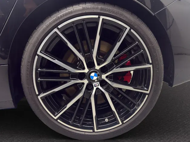 BMW M135i xDrive EDITION COLORVISION