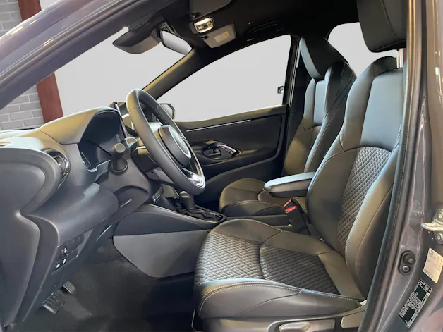 Toyota Yaris 1.5 VVT-i HSD Premium
