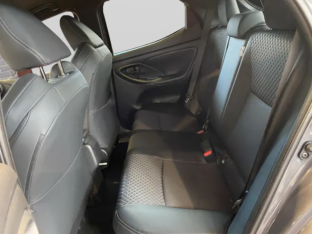 Toyota Yaris 1.5 VVT-i HSD Premium