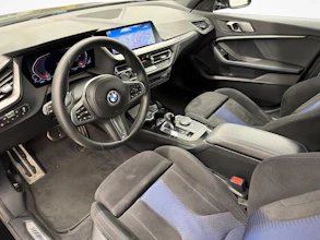 https://vehicle.imgix.net/4431971/bd448438-7d3c-497f-b6f0-159b93c2015d.jpg