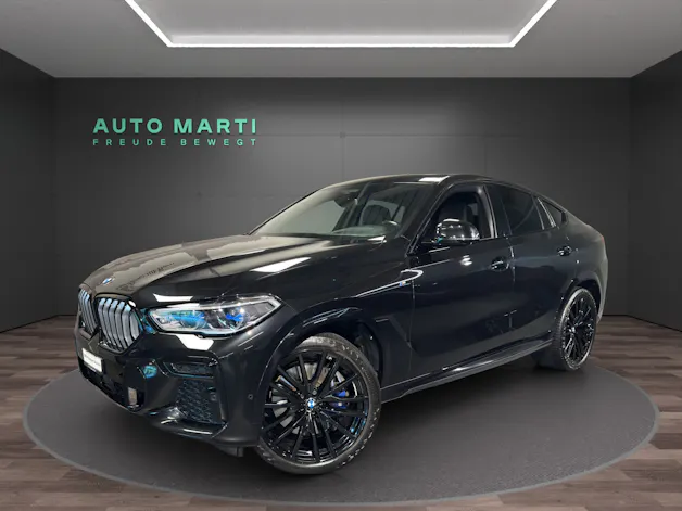 BMW X6 M50i