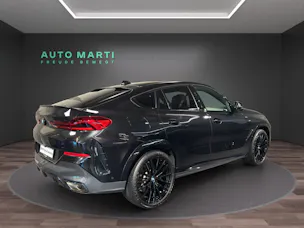 BMW X6 M50i