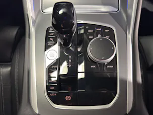 BMW X6 M50i