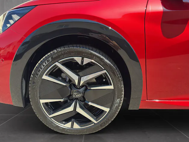 Peugeot 208 1.2 Hybrid 145 GT Exclusive