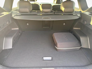 https://vehicle.imgix.net/4432117/6b5ce953-ee64-4fdd-bb62-9d18e1e47ee3.jpg