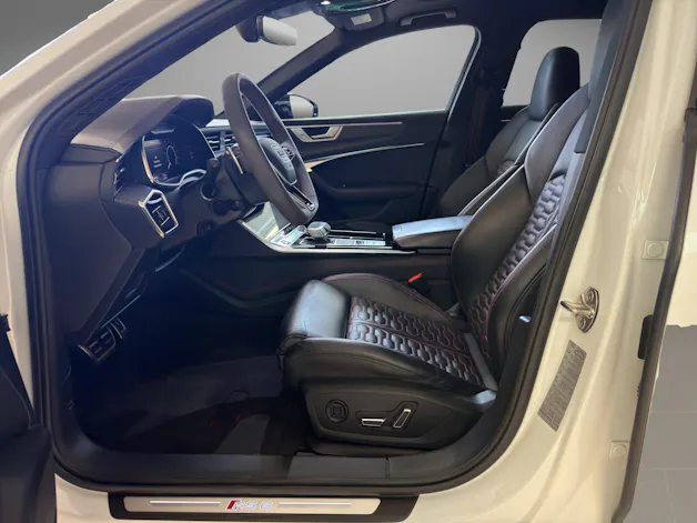 AUDI RS6 Avant 4.0 V8 TFSI quattro T-Tronic