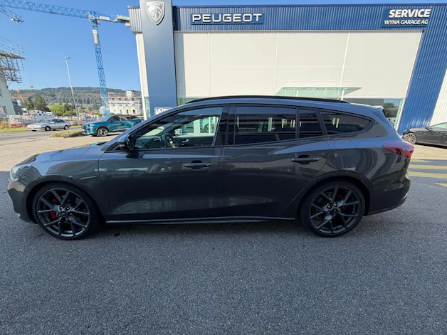 Ford Focus Station Wagon 2.3 EcoB ST X