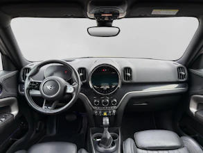 https://vehicle.imgix.net/4432227/94d300f0-c38a-42da-9df8-fedb072683b0.jpg