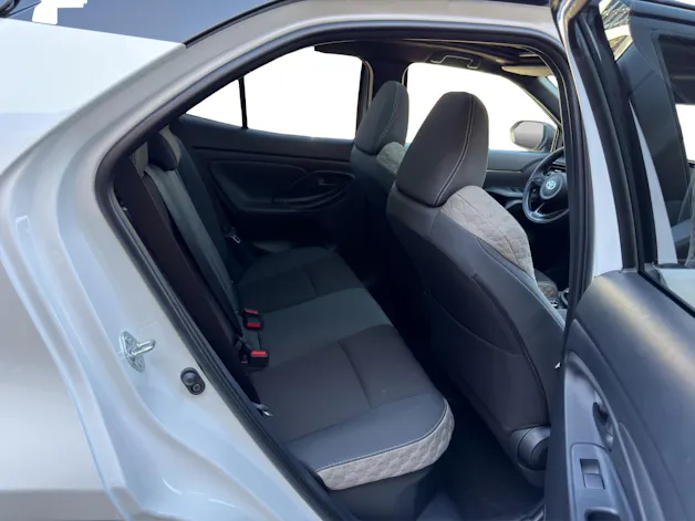 Toyota Yaris Cross 1.5 VVT-i HSD Premium AWD-i