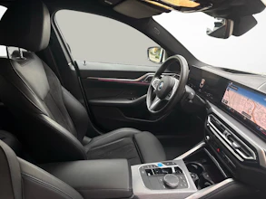 https://vehicle.imgix.net/4432272/86f581ec-0f8a-40f1-9cb0-ced4f00a7d19.jpg