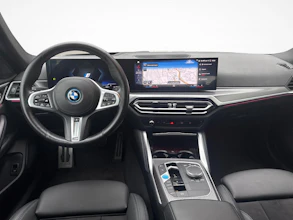 https://vehicle.imgix.net/4432272/aa62d718-5bc2-4dac-8700-326b6b213290.jpg