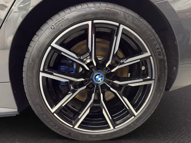 BMW i4 M50