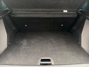 https://vehicle.imgix.net/4432376/811aa17a-ea19-4139-b511-0cbb8ba5a622.jpg