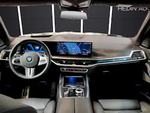 BMW X7 M60i