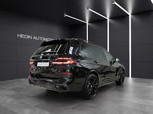 BMW X7 M60i