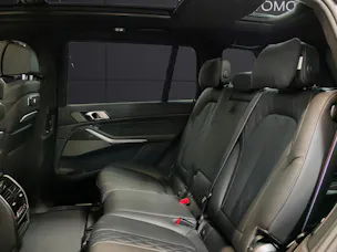 BMW X7 M60i