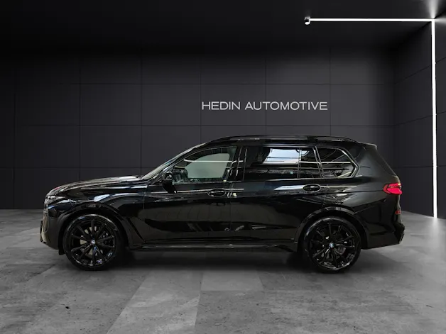 BMW X7 M60i