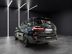 BMW X7 M60i
