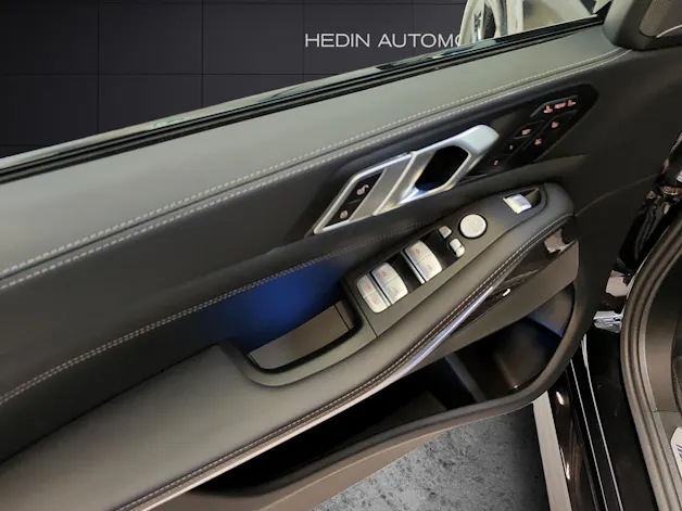 BMW X7 M60i