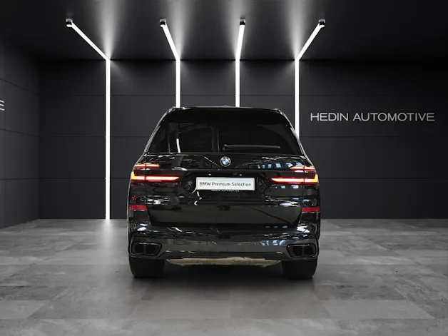 BMW X7 M60i