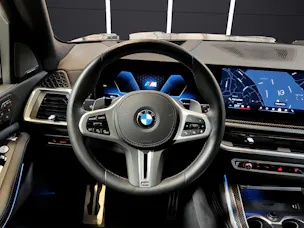 BMW X7 M60i