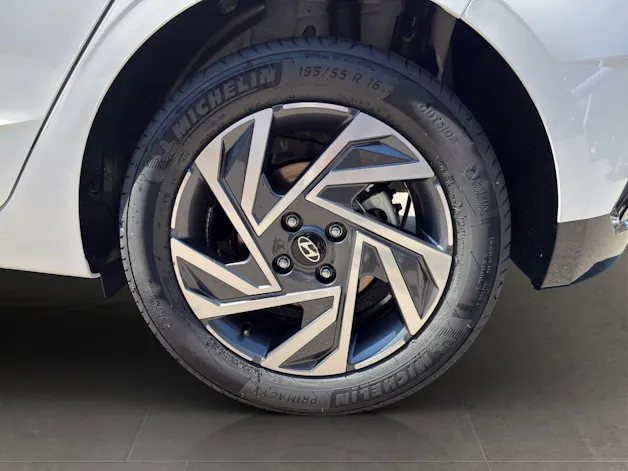 Hyundai i20 1.0 T-GDi Amplia