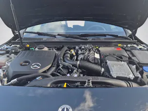 MERCEDES-BENZ A 250 e AMG Line EQ Star