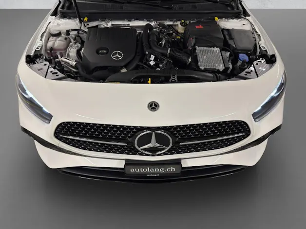 Mercedes-Benz A 200 AMG Line Night Star