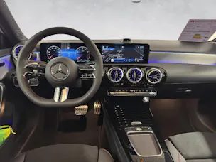 MERCEDES-BENZ A 200 AMG Line Night Star