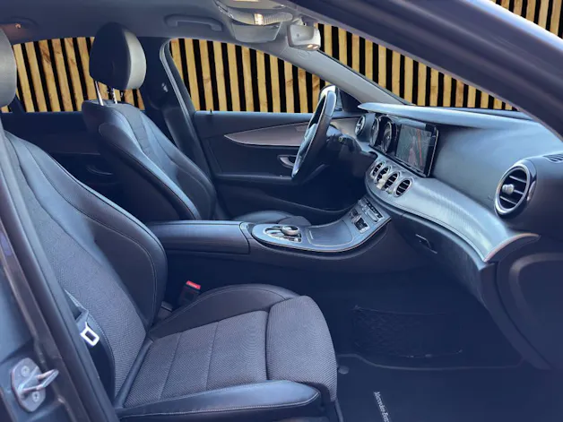 Mercedes-Benz E 220 d