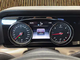 Mercedes-Benz E 220 d