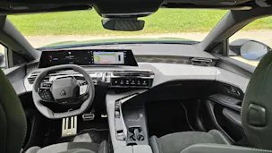 PEUGEOT 3008 e-GT