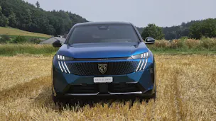PEUGEOT 3008 e-GT